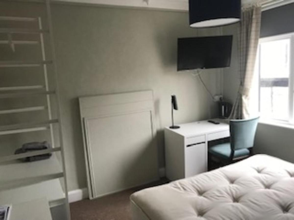 Отель The Kings Head Chacewater Экстерьер фото