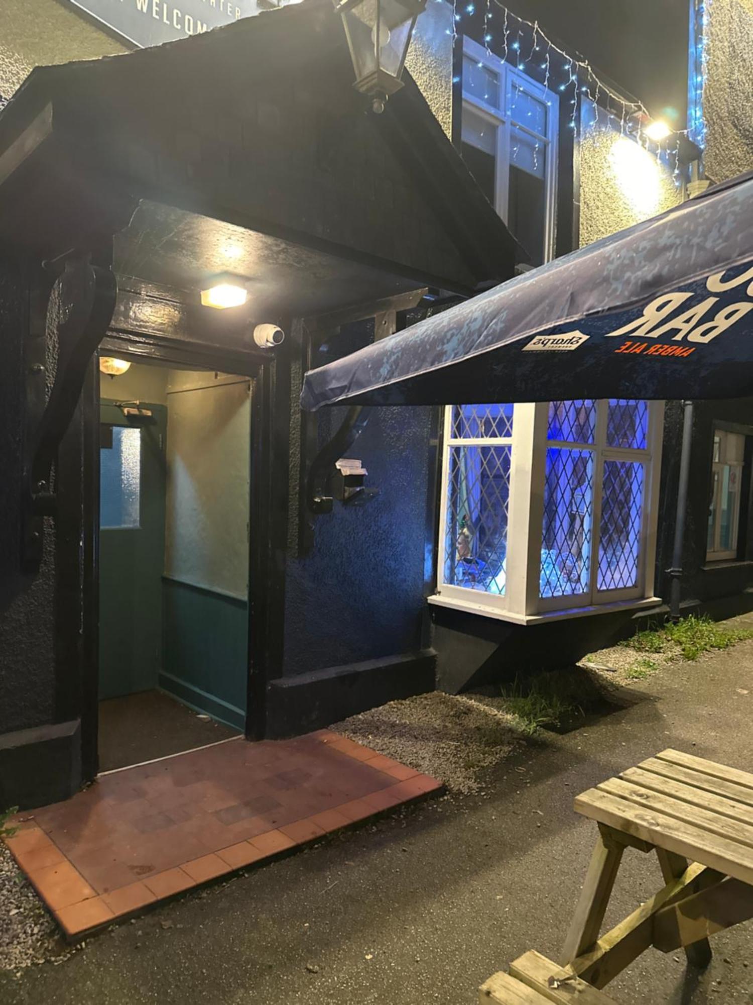 Отель The Kings Head Chacewater Экстерьер фото