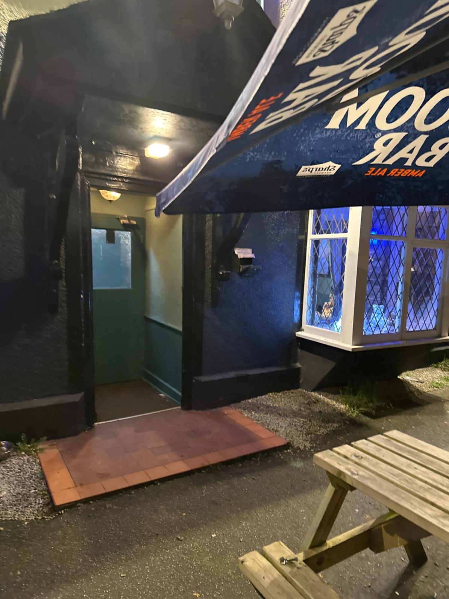 Отель The Kings Head Chacewater Экстерьер фото