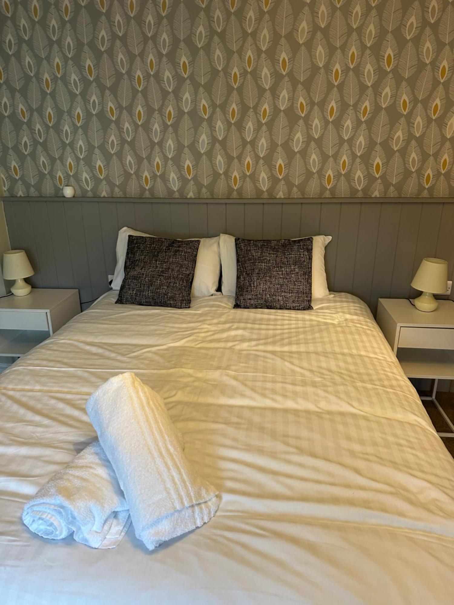 Отель The Kings Head Chacewater Экстерьер фото