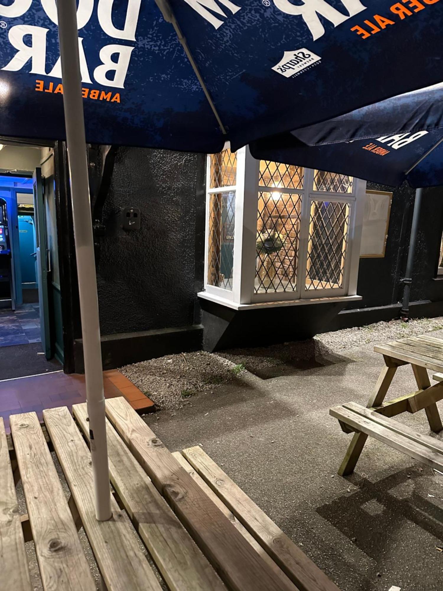 Отель The Kings Head Chacewater Экстерьер фото