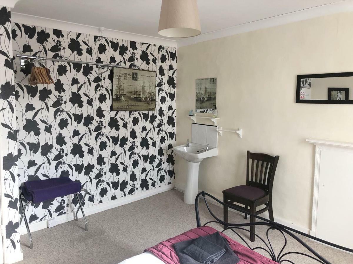Отель The Kings Head Chacewater Экстерьер фото