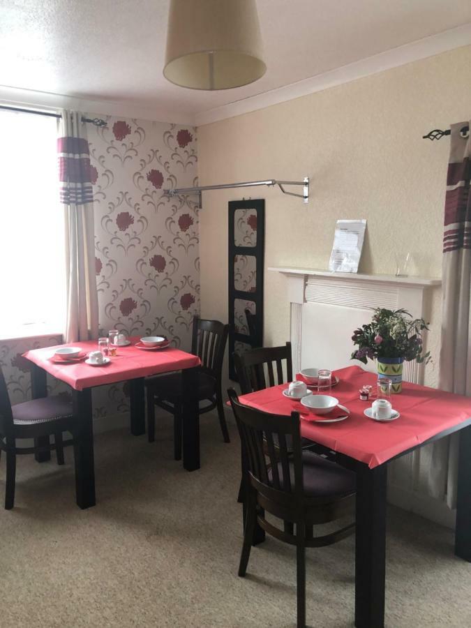 Отель The Kings Head Chacewater Экстерьер фото
